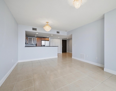610 Clematis Street - Photo Thumbnail 14
