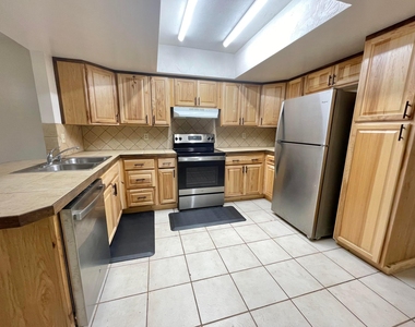 7110 Nw 78th Avenue - Photo Thumbnail 4