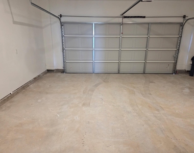 5708 Lakeview Drive - Photo Thumbnail 24
