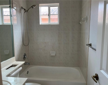 9425 Sw 77th Court - Photo Thumbnail 10