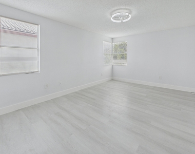 11772 Nw 1st Street - Photo Thumbnail 20