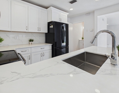 11772 Nw 1st Street - Photo Thumbnail 12