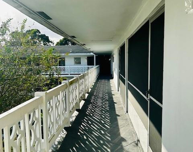 1711 Nw 46th Avenue - Photo Thumbnail 1