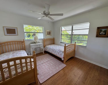 3957 Harwood Street - Photo Thumbnail 8