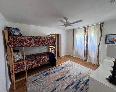 3957 Harwood Street - Photo Thumbnail 6