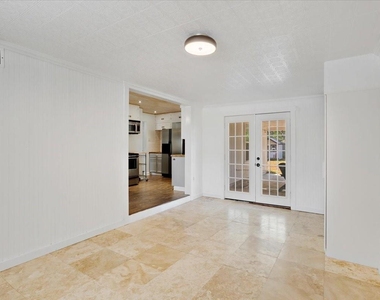 2532 Steven Drive - Photo Thumbnail 9