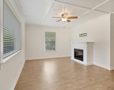 2532 Steven Drive - Photo Thumbnail 3