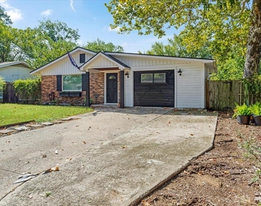 2532 Steven Drive - Photo Thumbnail 1