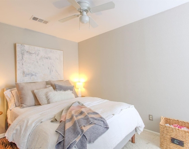 3129 Sondra Drive - Photo Thumbnail 11