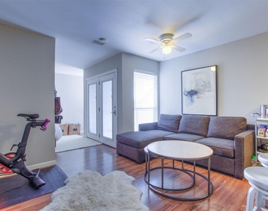 3129 Sondra Drive - Photo Thumbnail 8