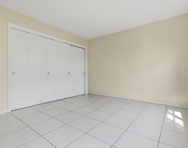 5480 Nw 11th Street - Photo Thumbnail 9
