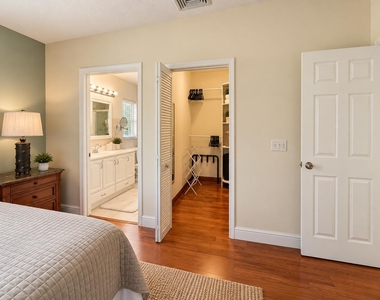 1245 Sw 46th Way - Photo Thumbnail 17