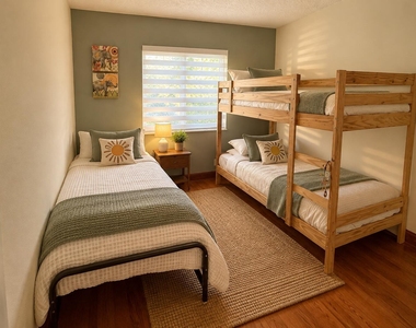 1245 Sw 46th Way - Photo Thumbnail 24