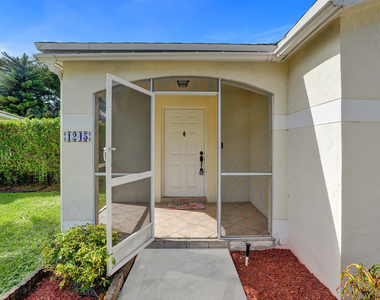 1245 Sw 46th Way - Photo Thumbnail 4