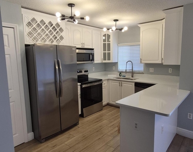 5837 Tyler Street - Photo Thumbnail 1