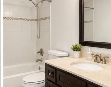 3965 Nw 9th Avenue - Photo Thumbnail 8