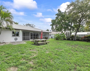 2940 Nw 87th Terrace - Photo Thumbnail 24