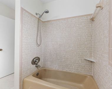 2940 Nw 87th Terrace - Photo Thumbnail 32