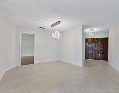 2940 Nw 87th Terrace - Photo Thumbnail 17