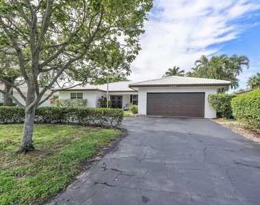 2940 Nw 87th Terrace - Photo Thumbnail 3
