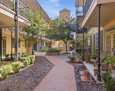 6318 Richmond Avenue - Photo Thumbnail 26