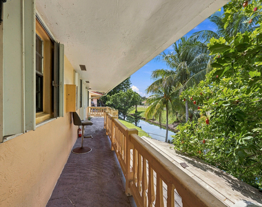 4106 Riverside Drive - Photo Thumbnail 3