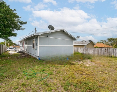 1488 W 31st Street - Photo Thumbnail 16