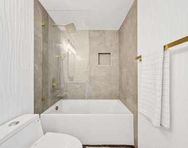 610 Clematis Street - Photo Thumbnail 21