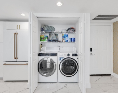 610 Clematis Street - Photo Thumbnail 25