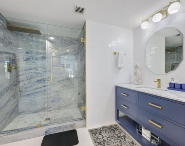 610 Clematis Street - Photo Thumbnail 14