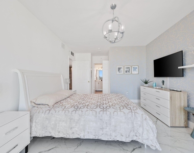 610 Clematis Street - Photo Thumbnail 19