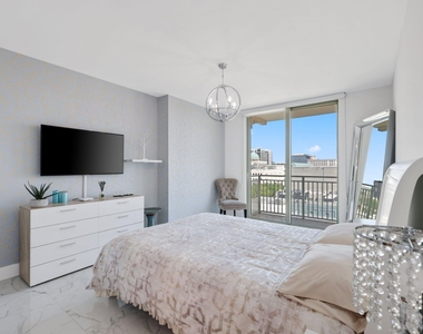 610 Clematis Street - Photo Thumbnail 16