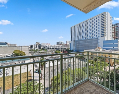 610 Clematis Street - Photo Thumbnail 11