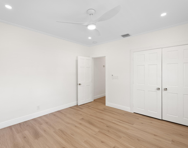 517 55th Street - Photo Thumbnail 19