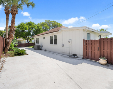 517 55th Street - Photo Thumbnail 26