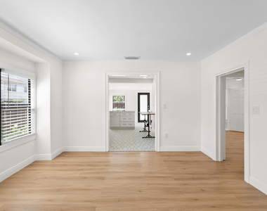 517 55th Street - Photo Thumbnail 12