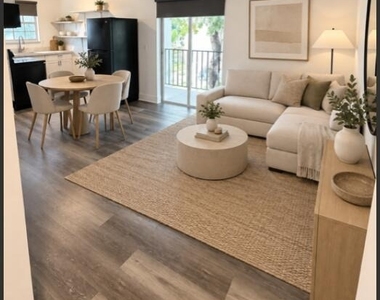 1052 Nw 4th Street - Photo Thumbnail 26