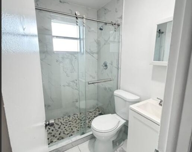 1052 Nw 4th Street - Photo Thumbnail 23