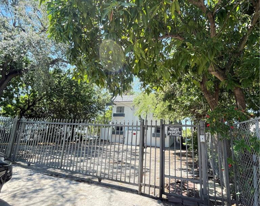 1052 Nw 4th Street - Photo Thumbnail 1