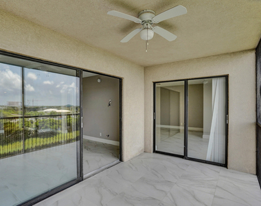 2200 S Cypress Bend Drive - Photo Thumbnail 55