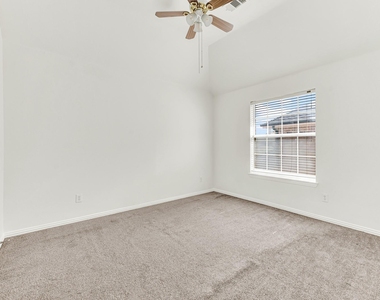 13270 Roadster Drive - Photo Thumbnail 28