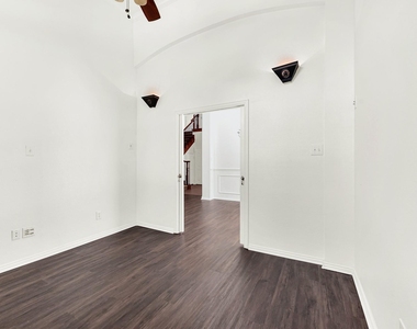 13270 Roadster Drive - Photo Thumbnail 3