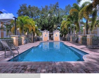 521 Sw 18th Avenue - Photo Thumbnail 2