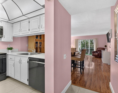 4602 Ne Martinique Way - Photo Thumbnail 5