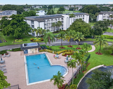4602 Ne Martinique Way - Photo Thumbnail 31