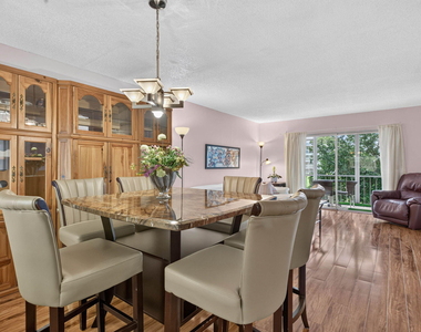 4602 Ne Martinique Way - Photo Thumbnail 6