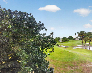 4602 Ne Martinique Way - Photo Thumbnail 25