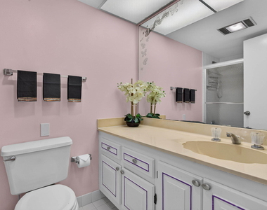 4602 Ne Martinique Way - Photo Thumbnail 20