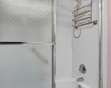 4602 Ne Martinique Way - Photo Thumbnail 21