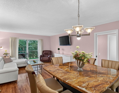 4602 Ne Martinique Way - Photo Thumbnail 7